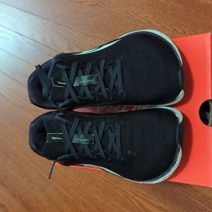 Altra Escalante 2.5; Black; US 7.5